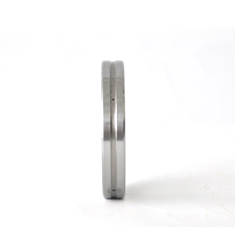 交叉滾子軸承的結(jié)構(gòu)特點(diǎn)是什么？