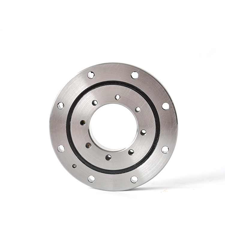 機器人加工機床主軸的過程，看著就賞心悅目